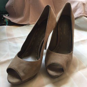 BCBG Doriel - size 8